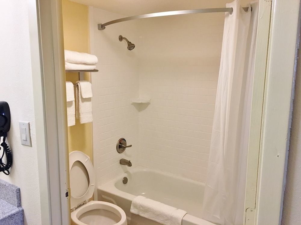 Americas Best Value Inn Tupelo Barnes Crossing Phòng bức ảnh